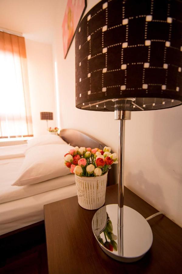 Hostel Royal Obrenovac  Zewnętrze zdjęcie