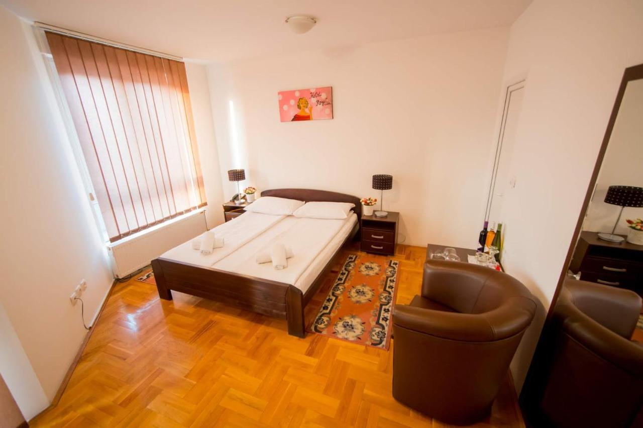 Hostel Royal Obrenovac  Zewnętrze zdjęcie