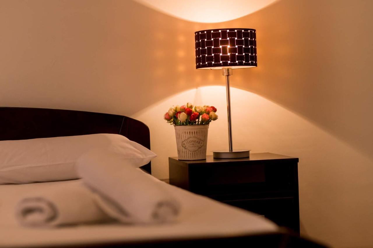 Hostel Royal Obrenovac  Zewnętrze zdjęcie